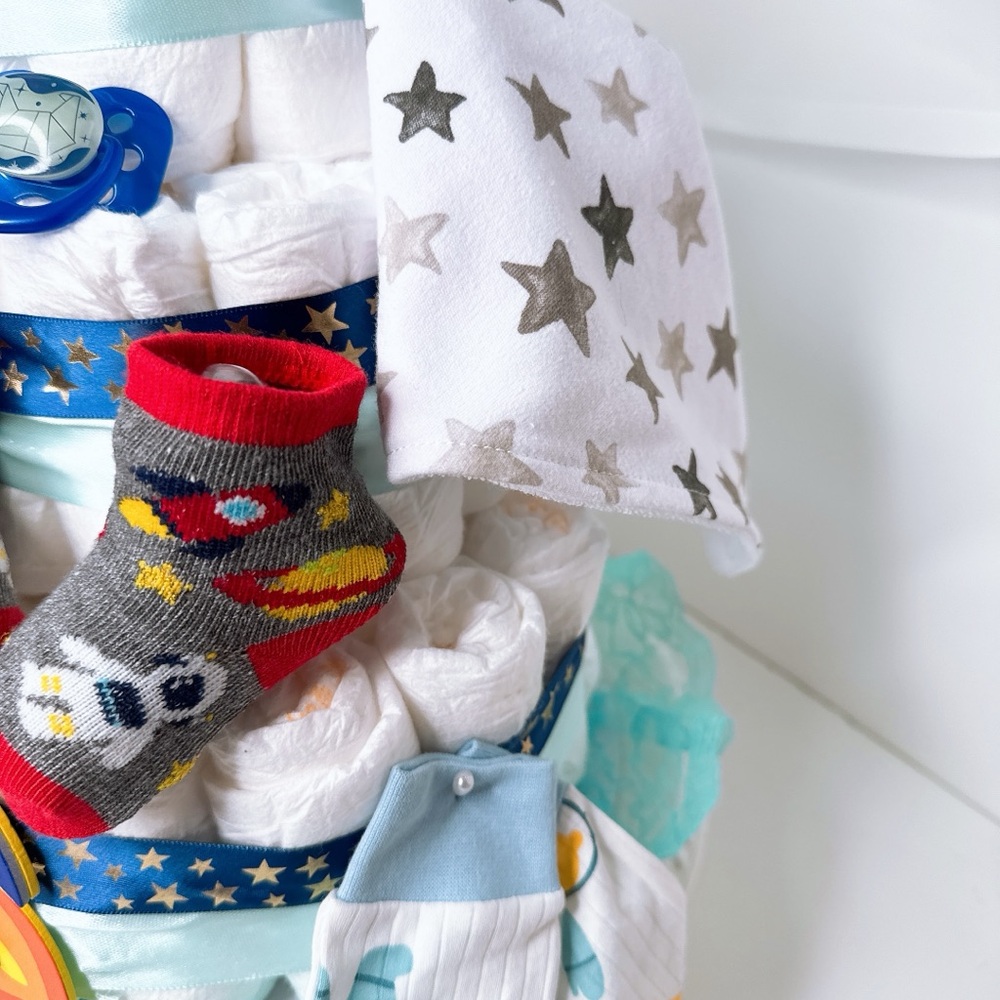 Astronaut Diaper Cake, Baby Shower gift - Picture 5 of 7